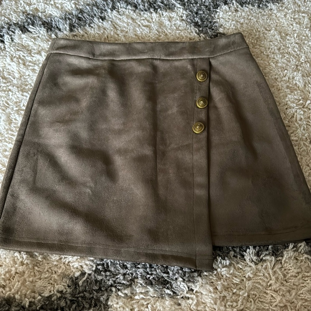 VICI suede skirt